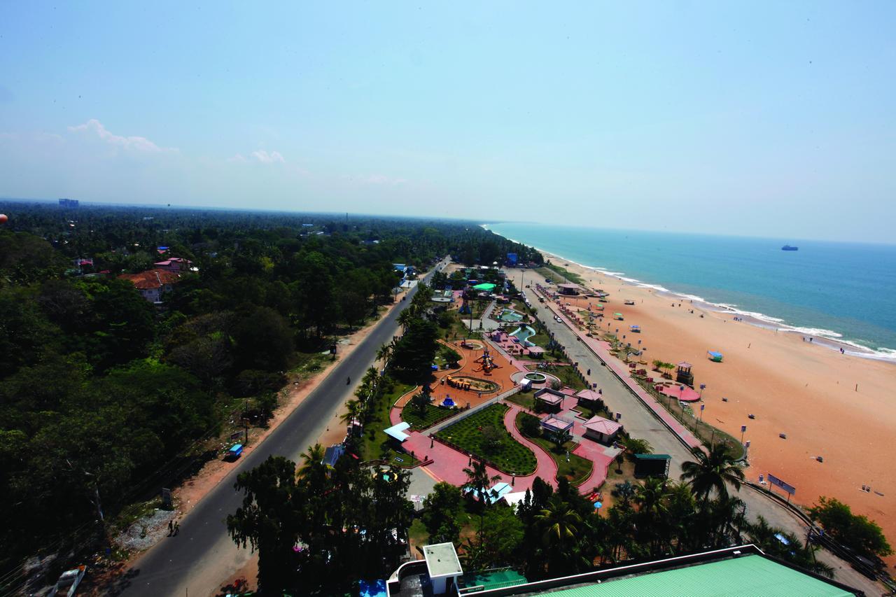 Hotel Zodiac Regency โกลลัม ภายนอก รูปภาพ